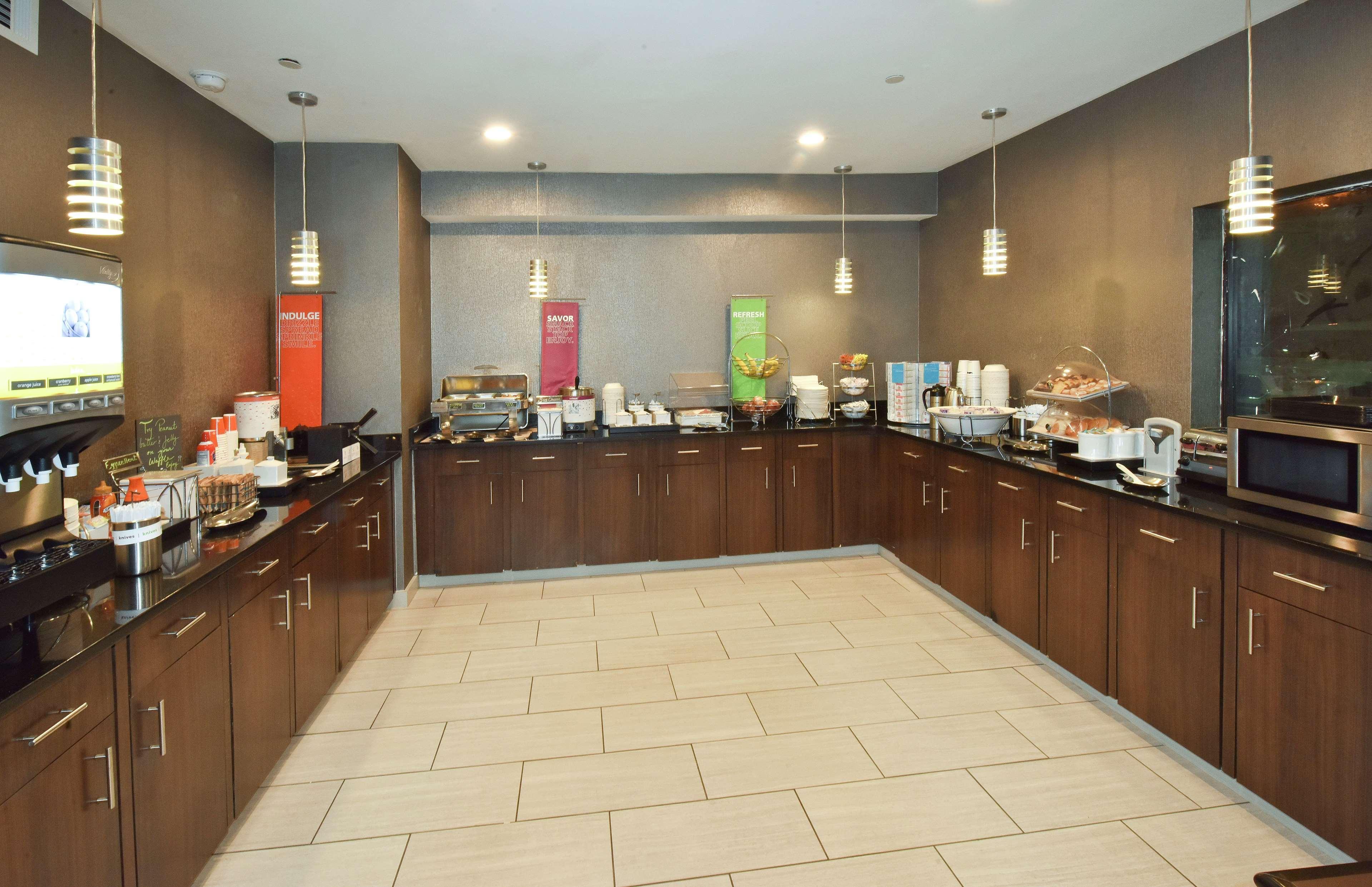 Hampton Inn Μάντισον Εξωτερικό φωτογραφία